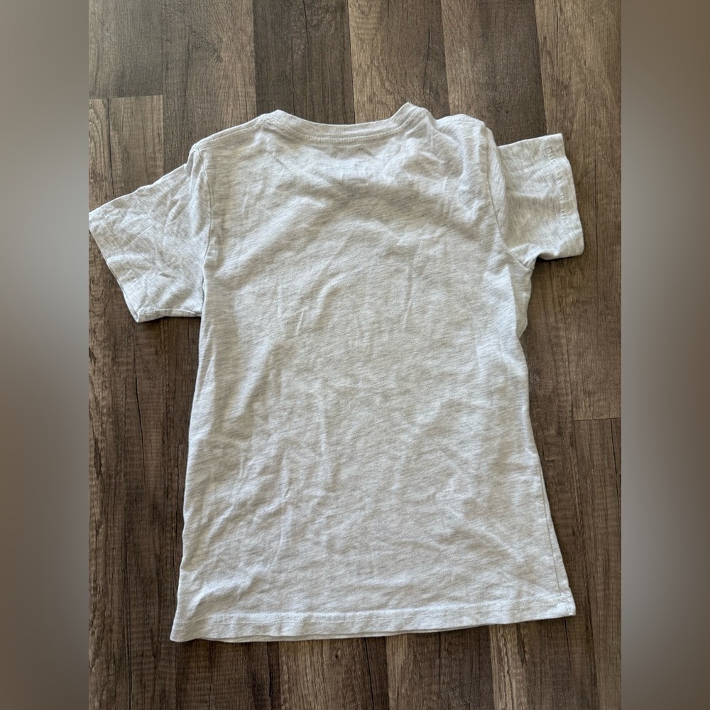 Bundle of boy shirts - Picture 8 of 10